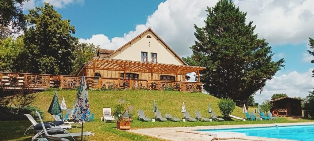 Hôtel-Restaurant Le Chalet Montégut