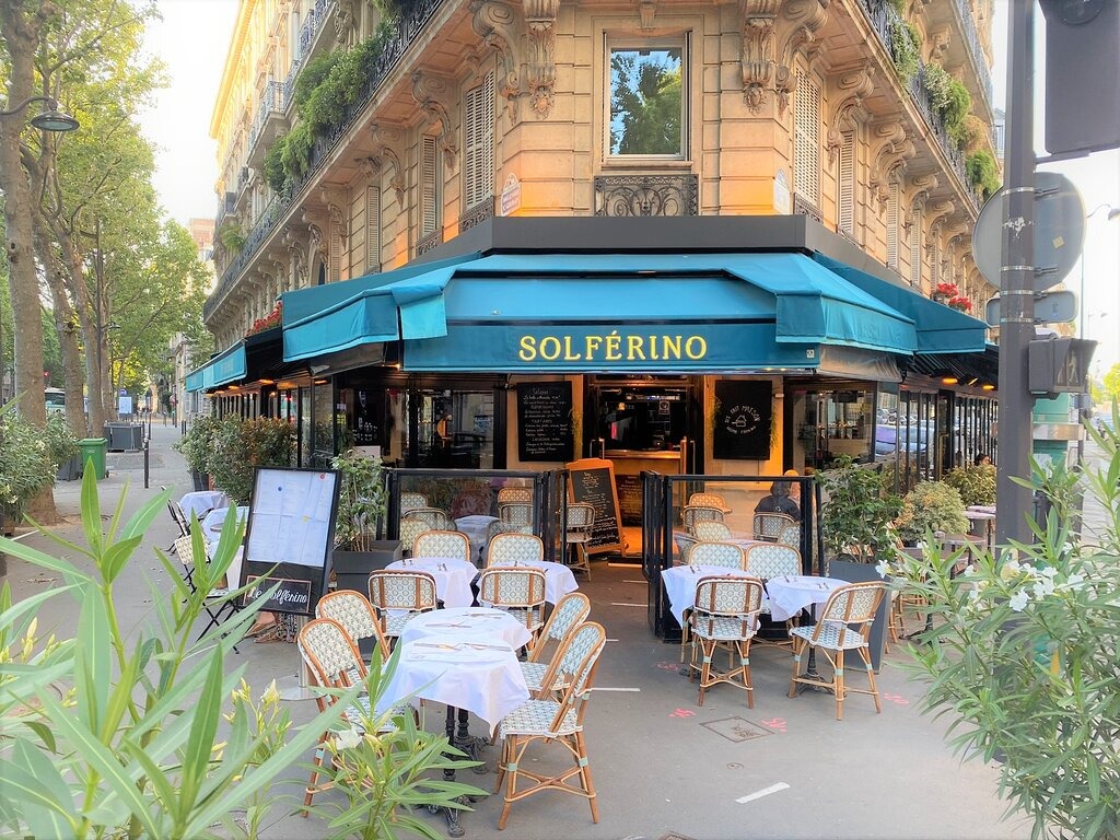 Terrasse du restaurant Le Solférino pour groupe près du musée d’Orsay